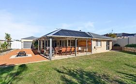 Beachside Family Friendly Escape At Casa Del Caravel